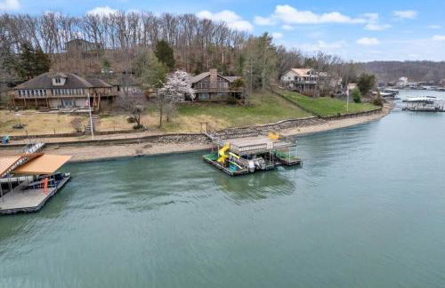 The Linn Creek Lodge Family Home with Private Dock - Foto 29