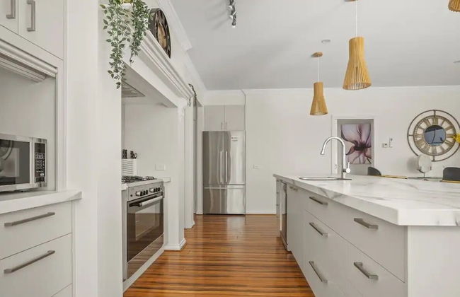 StayAU 4BRM Chic Urban Retreat - Foto 14