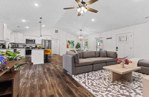 Edgewood - Work Friendly & Near Downtown - Foto 13