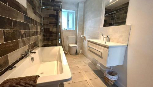 8 - Mouse Hole - Vast dog friendly garden with hot tub - Foto 4