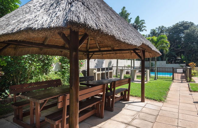 Deja Blue - Photo 36