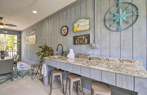 Ocean Isle Beach Home with Shared Lanai and Grill - Foto 26