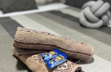 Aconchego e localização, a 10 minutos de CAMINHADA da praia e a 26 minutos de carro do RIR26, com vaga de garagem e 2 banheiros para maior conforto dos nossos hóspedes - Foto 13