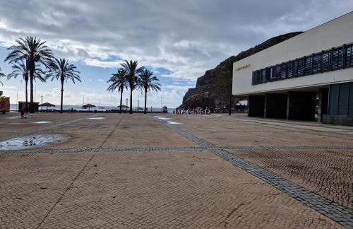 E - Beautiful 2 bedroom Terraced Home - Foto 34