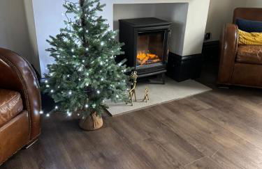 Marina Lodge - Photo 2