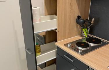 Prime Host Lovely Apartment - Photo 14