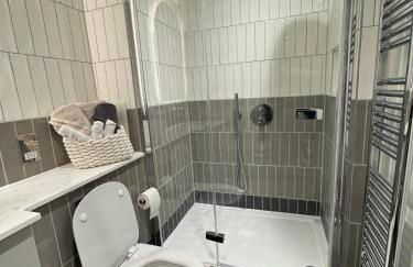 High Deluxe Standard flat for 6 people in the heart of London - Foto 3