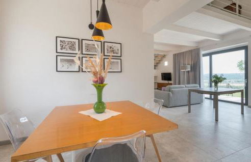 Lovely Home In Alviano With Kitchen - Photo 18