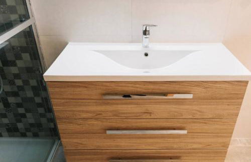 Apartamento luminoso cerca del mar y la montaña - Photo 47