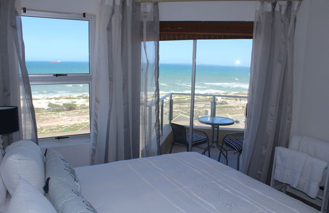 Stay Spectacular - Photo 36