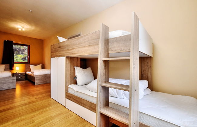 Charming Holiday Home In Durbuy With Garden - Photo 3