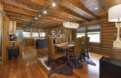 3BR Luxury Log Cabin Near Franklin - Foto 24
