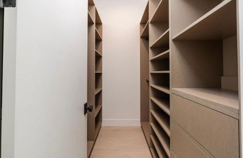 Modern Poolside Paradise - Foto 18