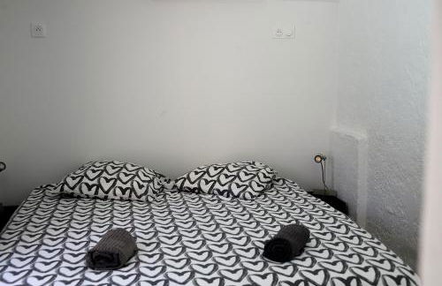 Gîte COLOMBIER 8 Pers piscine fitness sauna lac riviere loisirs - Foto 3