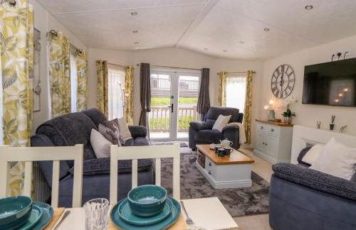 98 The Heron - Photo 10