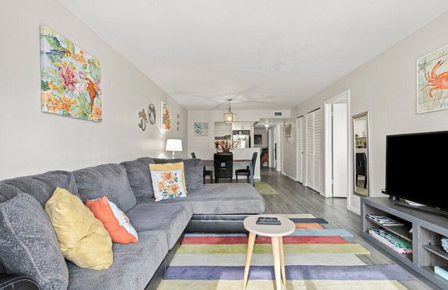 2 Bedroom 2Bath Deluxe Apt with Patio - Foto 25