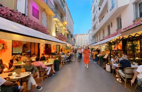 Luxury Family 2BR - Prime Location, Walk to Beach & Shopping, Sunny Balcony - By Totolulu Cannes Hoche - Foto 26