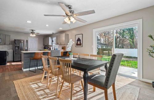 Vermilion Retreat with Game Room, Hot Tub and Across from Community Pool - Foto 4