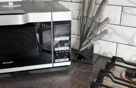 Deluxe Suite w PS5, Balcony, Netflix, Sleeps 6, ideal for relocators and professionals - Foto 13