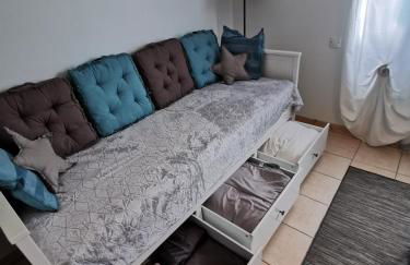 STUDIO 2 étoiles Rénové Proche des THERMES - Foto 16