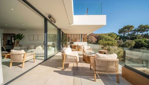 Casa Sol Luxury Rooftop Penthouse Gym Spa Pools - Photo 3, sunbed