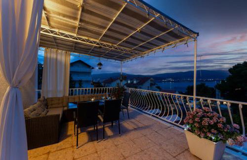 Treno, Luxurious Apartment with Jacuzzi and Sea-View - Foto 54