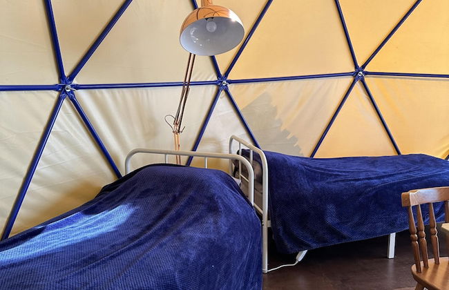 Geodome Glamping With sea Views Near Pendine - Foto 2
