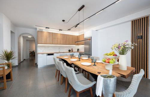 Hypnosis Beachside Villa with Private Heated Pool - Photo 23