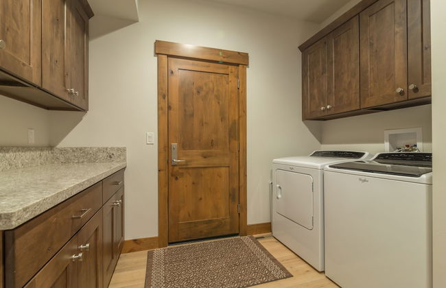 Sawtooth by Avantstay Spacious Pine Tree Cabin w/ Hot Tub - Foto 19