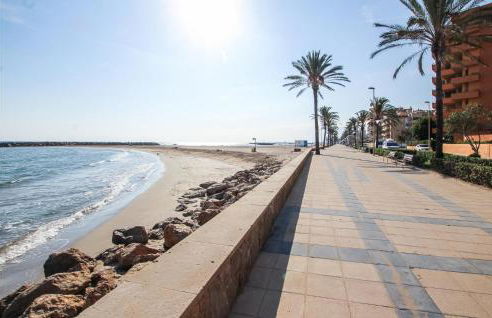 4 Bedroom Lovely Apartment In Cunit - Foto 16