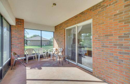 Sunny Palm Bay Home with Screened Porch Near Beaches - Foto 21