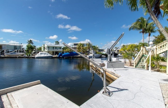 Beautiful Updated Stilted Home Makes For A Super Getaway. 3 Bedroom Home by RedAwning - Foto 58