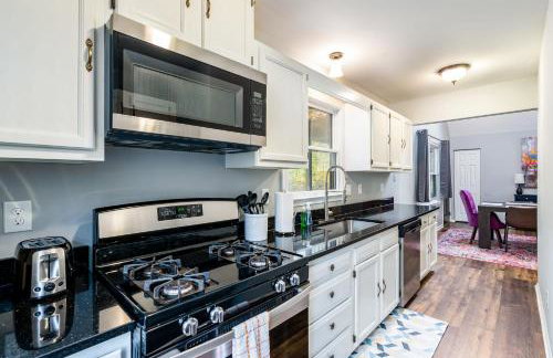 Hot Tub, Deck&Grill, Game Room, WiFi at Cute Cabin - Foto 4