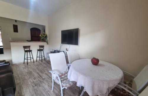 Casa com churrasqueira perto da lagoa - Foto 5