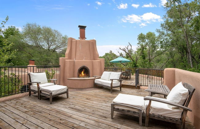 El Torreon - Exclusive Luxury Home, Nestled Next to Water and Trees - Foto 22