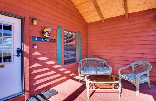 Cozy Dillard Cabin with Mountain Views and Pool Access - Foto 17