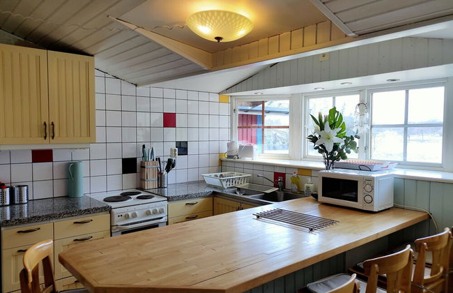 Charming 2-bed House at the Lake Close Gustavsfors - Foto 11