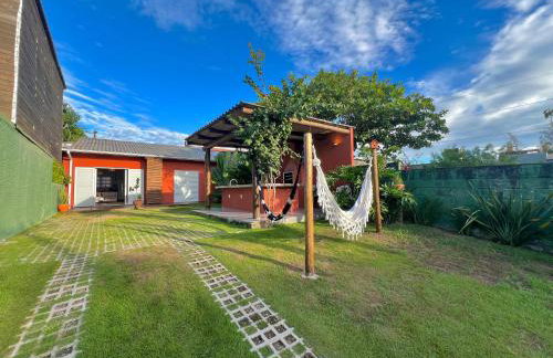 Casa brasileira frente mar conforto e exclusividade com estacionamento - Foto 1