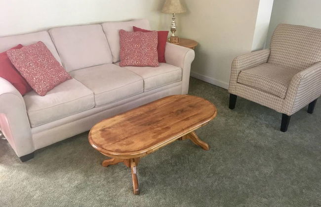 Oak Hideaway Cottage- 1.5 Blocks to OSF - Photo 6