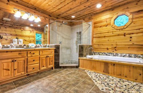 A Little Bit of Heaven Swim in the creek soak in the hot tub and relax in comfort - Foto 29