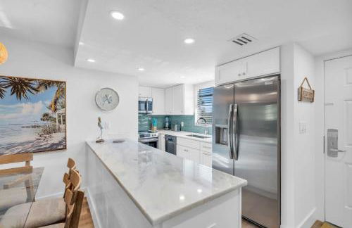 Fantastic Views - A Fully Renovated Deluxe Condo W Private Beach Access - Foto 8