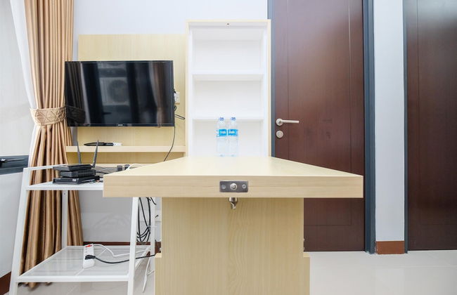 Comfort And Modern 2Br At Royal Heights Apartment - Foto 11