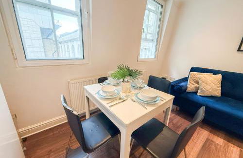 Promo Rate - 2BDR flat with AC in Embankment near Charing Cross, Trafalgar Square, London Eye, Big Ben - Foto 2