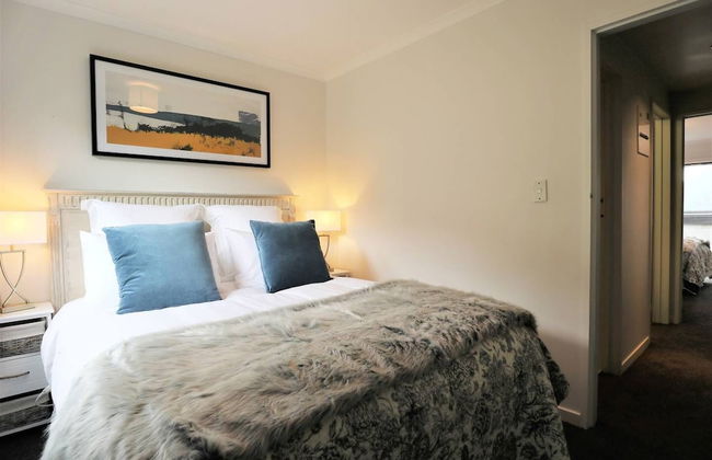 Spacious Lake View Alpine Townhouse Walk TO Town - Foto 9