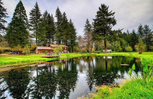 4-Bedroom Chateau in Southern Washington- Luxurious Retreat with Pond & Creek - Foto 4