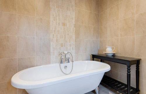 Private Parking, Garden, En-suite, 5 Rooms - Foto 25