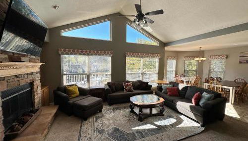 Lake It Easy - Waterfront Getaway with 7 Bedrooms - Foto 2