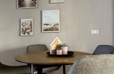 Wohnzeit by Zirwick Apartment - Photo 7