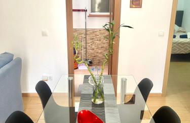 CASITA ANDALUZA CENTRO con PARKING sujeto a disponibilidad - Photo 1