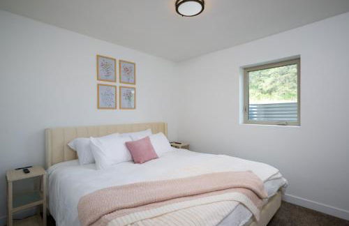 Hot Tub + Views | Cozy Retreat - Foto 21